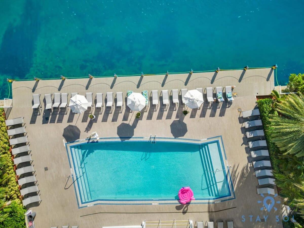 MODERN Resort BALCONY ENDLESS VIEWS Resort Hallandale Beach Exterior foto