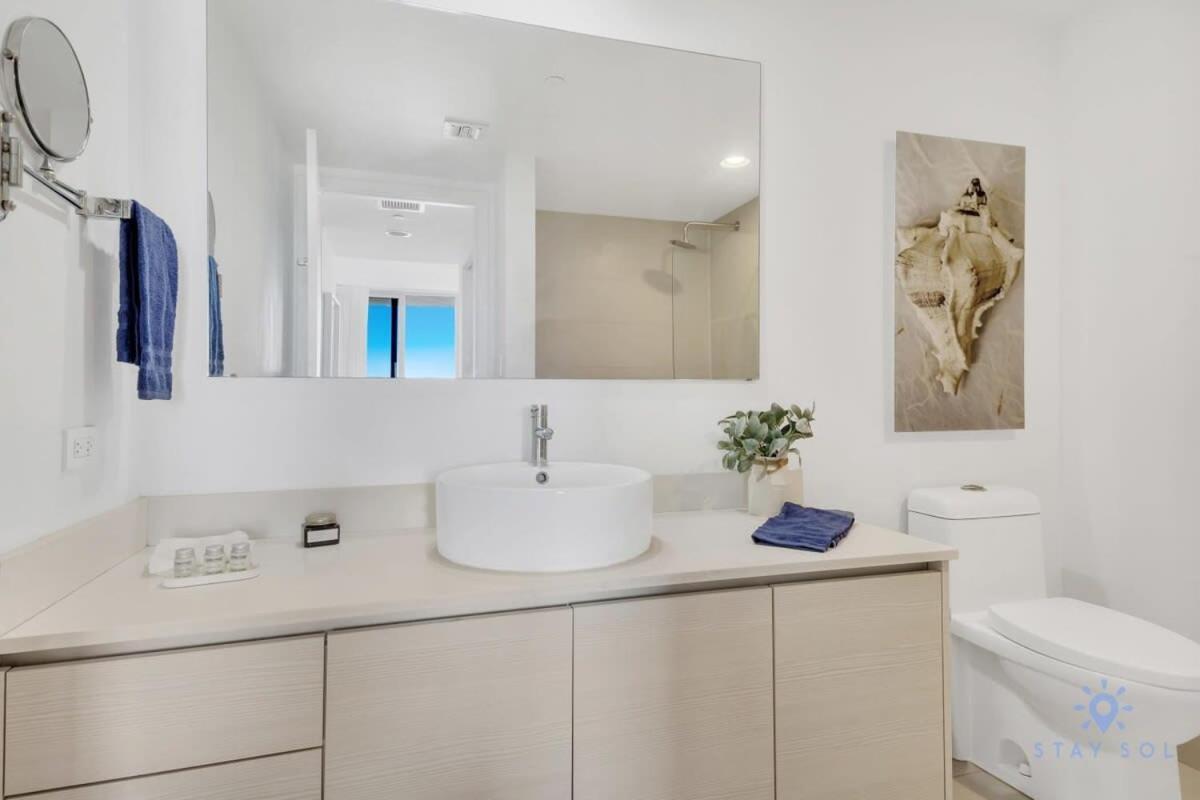 MODERN Resort BALCONY ENDLESS VIEWS Resort Hallandale Beach Exterior foto